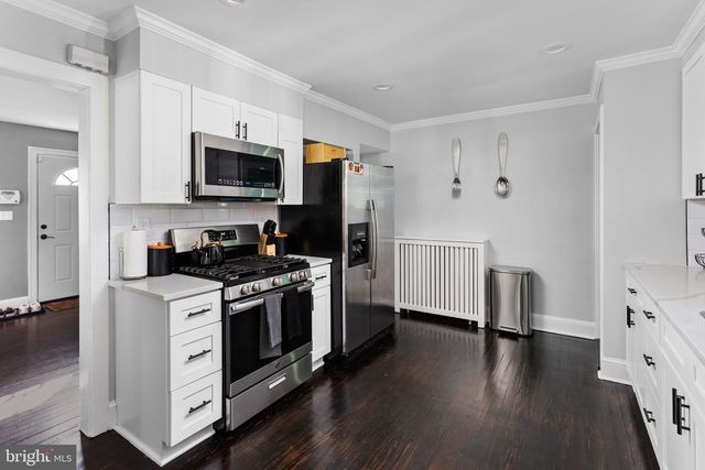 122 HUFF AVE, Trenton, NJ 08618