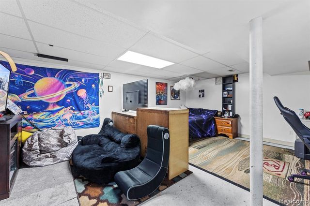 13656 Ward Street, Southgate, MI 48195