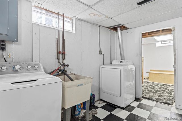 13656 Ward Street, Southgate, MI 48195