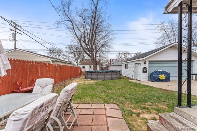 13656 Ward Street, Southgate, MI 48195