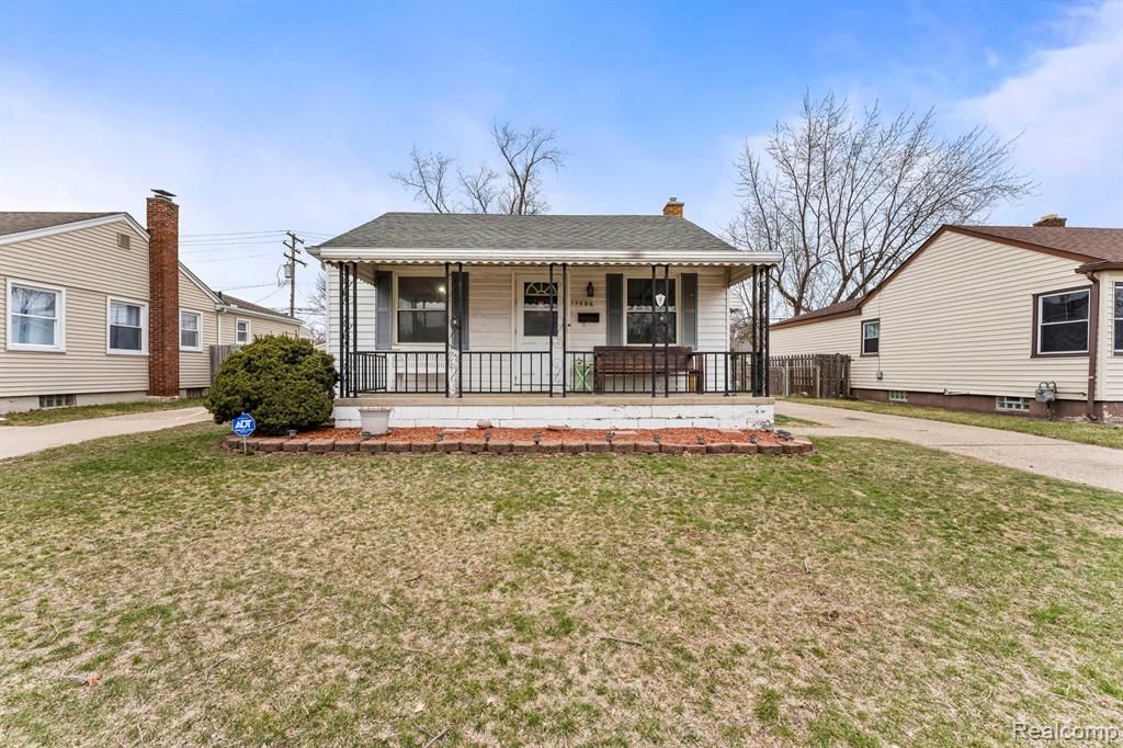 13656 Ward Street, Southgate, MI 48195