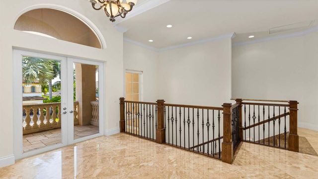929 Banyan Drive, Delray Beach, FL 33483