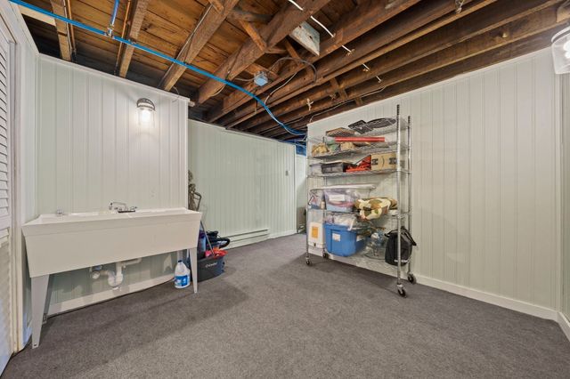 91 Elm St, Quincy, MA 02169