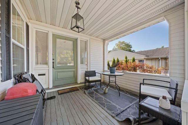 91 Elm St, Quincy, MA 02169