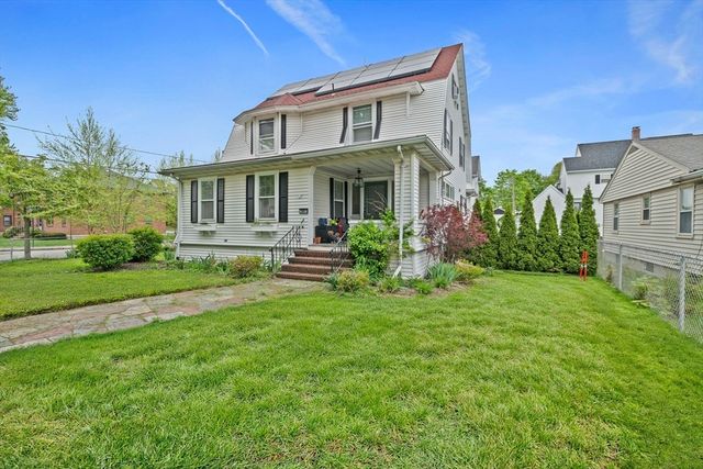 91 Elm St, Quincy, MA 02169