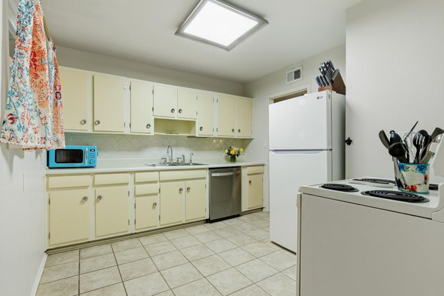 368 Lynwood Drive, Charleston, SC 29414