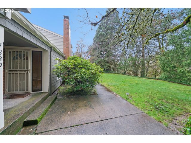 1889 BOCA RATAN Dr, Lake Oswego, OR 97034