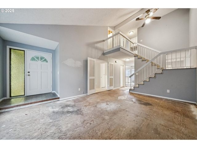 1889 BOCA RATAN Dr, Lake Oswego, OR 97034