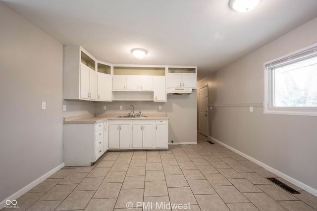 5925 Sunwood Drive, Indianapolis, IN 46224