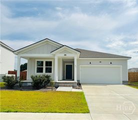 67 SHADE TREE Drive, Richmond Hill, GA 31324