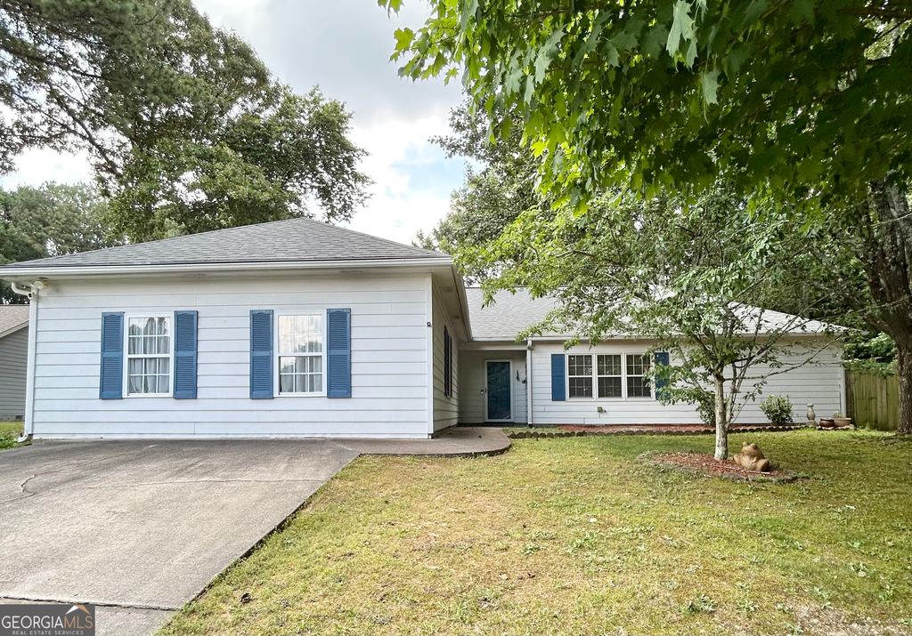 733 Fallowfield Drive, Loganville, GA 30052