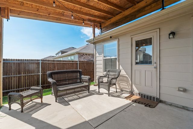 1912 Fox Glove Street, Royse City, TX 75189