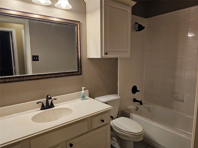 2413 Kariba Lane, Denton, TX 76210