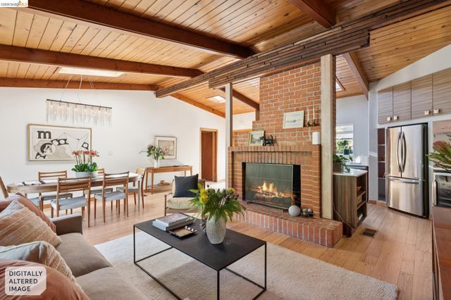 3500 Rubin Dr, Oakland, CA 94602