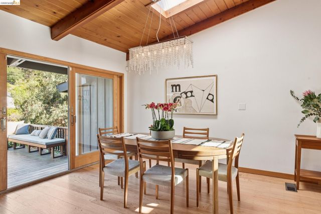 3500 Rubin Dr, Oakland, CA 94602