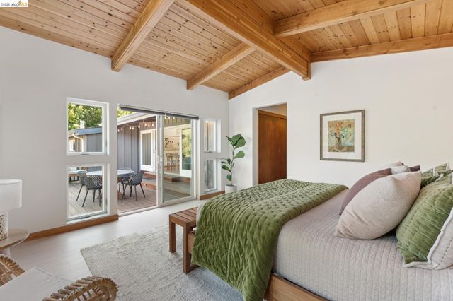 3500 Rubin Dr, Oakland, CA 94602