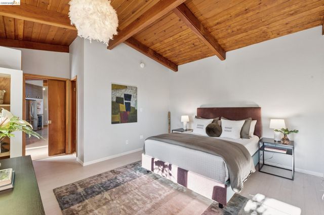 3500 Rubin Dr, Oakland, CA 94602