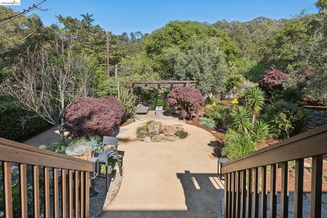 3500 Rubin Dr, Oakland, CA 94602