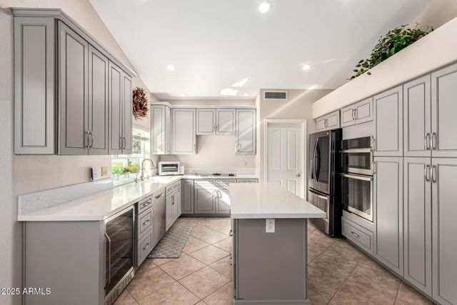 24505 S ONTARIO Drive, Sun Lakes, AZ 85248