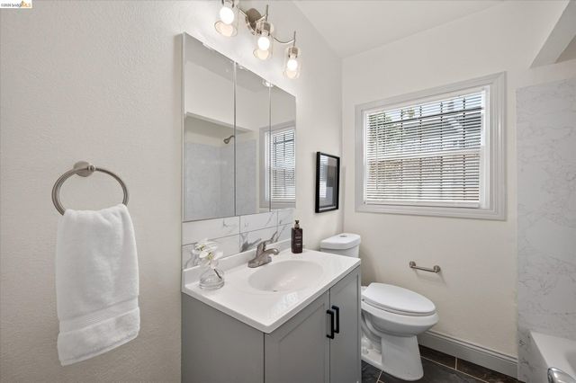 1456 86Th Ave, Oakland, CA 94621