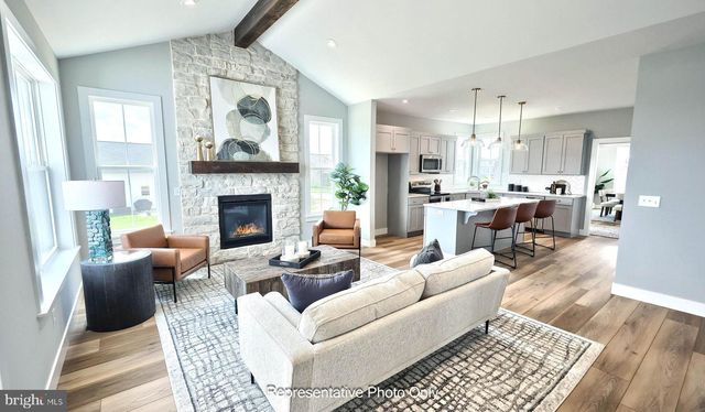 524 STONE GATE BLVD, Annville, PA 17003