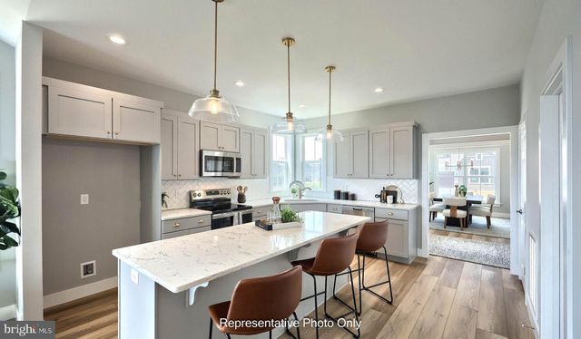 524 STONE GATE BLVD, Annville, PA 17003