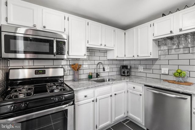 129 STANLEY LN, New Castle, DE 19720