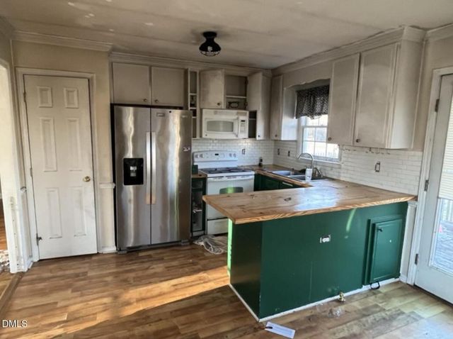 370 Sanders Road, Benson, NC 27504