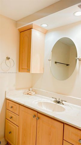 3140 S Ocean Dr 210, Hallandale Beach, FL 33009