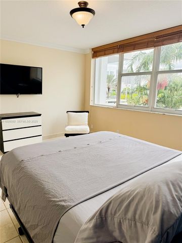 3140 S Ocean Dr 210, Hallandale Beach, FL 33009