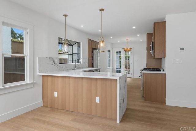 912 Bush Street, San Diego, CA 92103