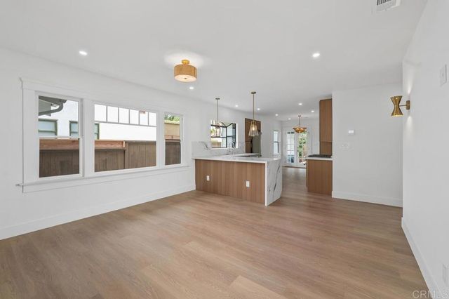 912 Bush Street, San Diego, CA 92103