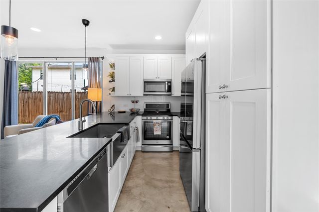 408 W 55TH ST 2, Austin, TX 78751