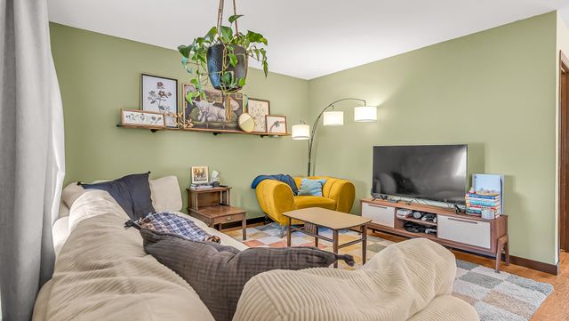 554 W Good Hope Cir Apt B, Clifton, CO 81520