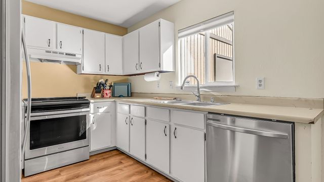 554 W Good Hope Cir Apt B, Clifton, CO 81520