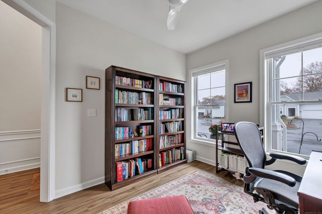 930 Tillinghast Drive 930, Oxford, CT 06478