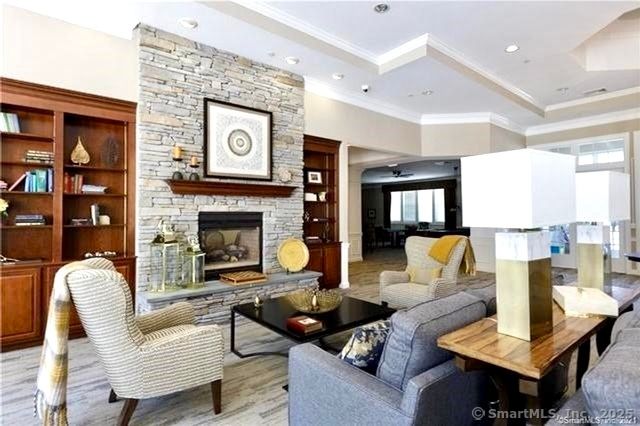 930 Tillinghast Drive 930, Oxford, CT 06478