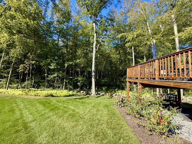 930 Tillinghast Drive 930, Oxford, CT 06478