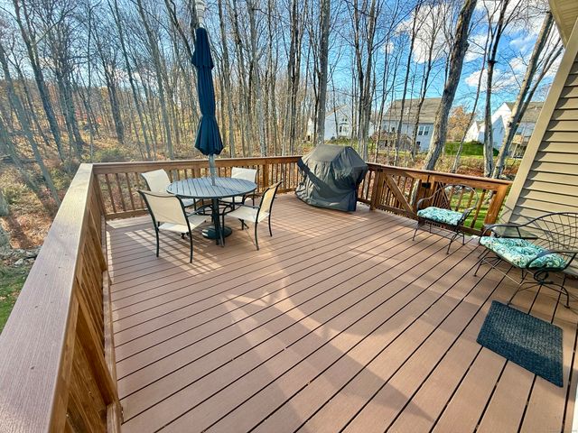 930 Tillinghast Drive 930, Oxford, CT 06478