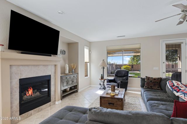 19556 N 107TH Drive, Peoria, AZ 85373