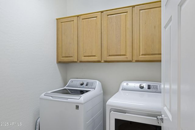 19556 N 107TH Drive, Peoria, AZ 85373