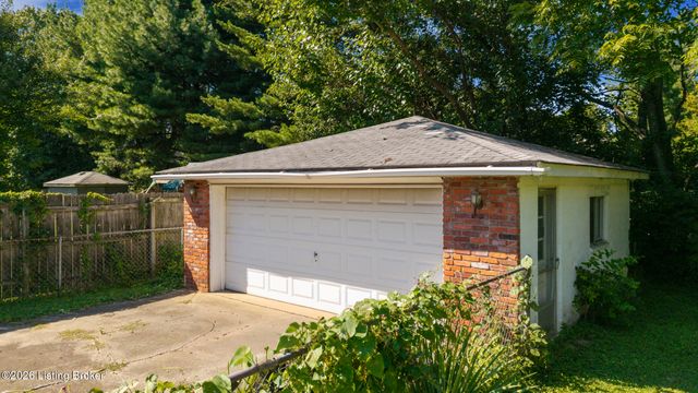 4105 Martha Ave, Louisville, KY 40220