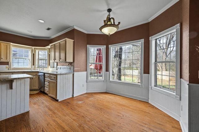 1645 N Charlee Avenue, Fayetteville, AR 72703