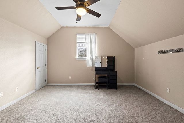 1645 N Charlee Avenue, Fayetteville, AR 72703