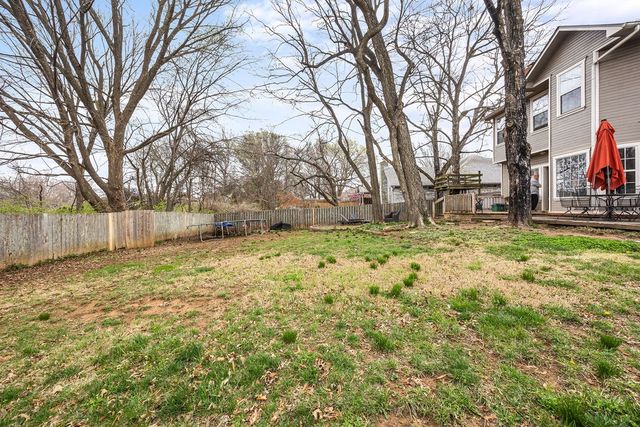 1645 N Charlee Avenue, Fayetteville, AR 72703