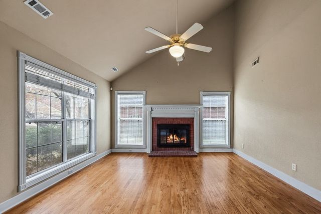 1645 N Charlee Avenue, Fayetteville, AR 72703