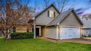 1645 N Charlee Avenue, Fayetteville, AR 72703