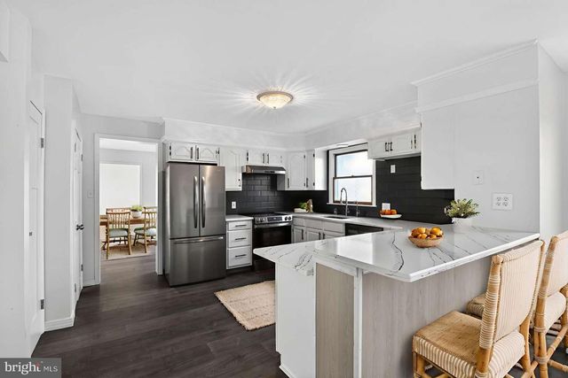 66 DEERWOOD AVE, Milmay, NJ 08340