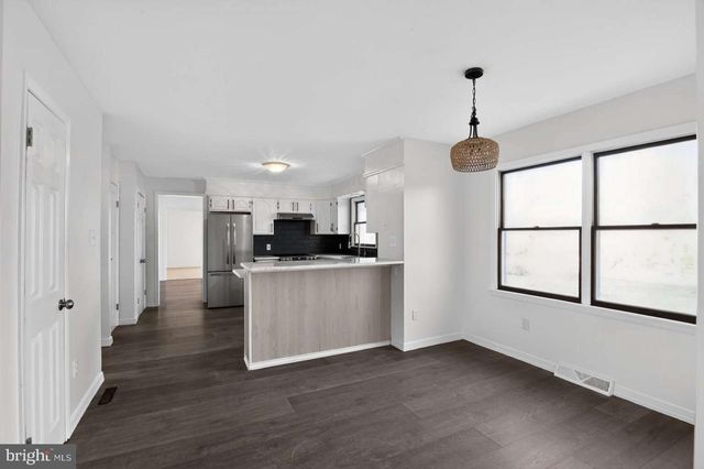 66 DEERWOOD AVE, Milmay, NJ 08340