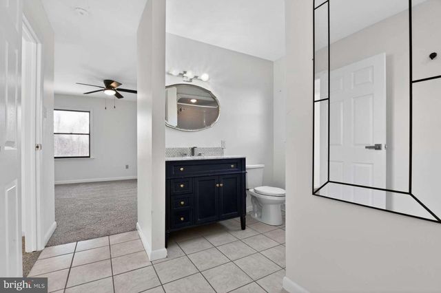 66 DEERWOOD AVE, Milmay, NJ 08340